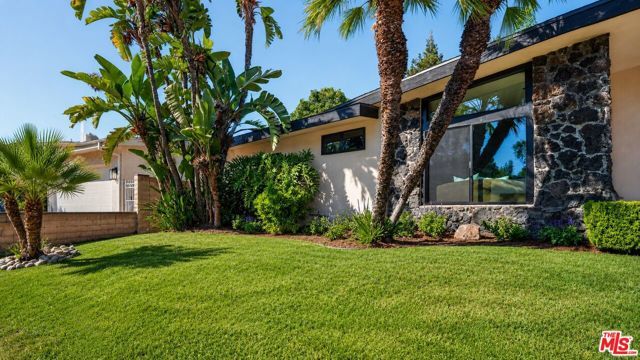 5576 El Canon Avenue, Woodland Hills (los Angeles), CA 91367