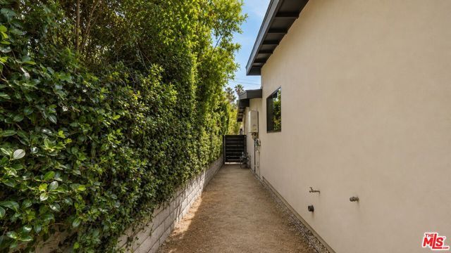 5576 El Canon Avenue, Woodland Hills (los Angeles), CA 91367
