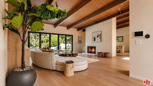 5576 El Canon Avenue, Woodland Hills (los Angeles), CA 91367