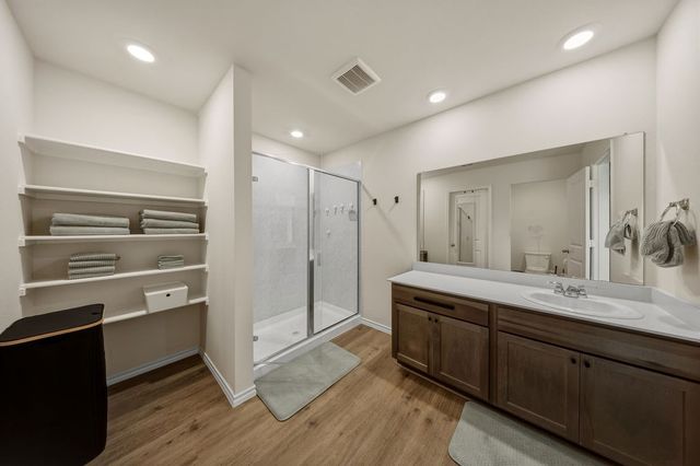 206 Nokota Drive, Leonard, TX 75452