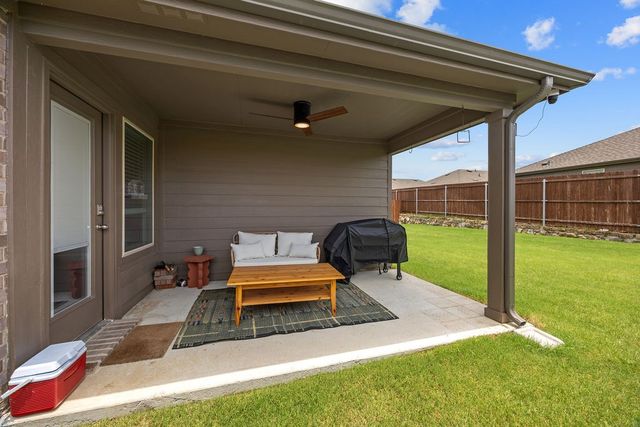 206 Nokota Drive, Leonard, TX 75452