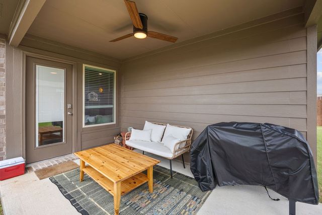 206 Nokota Drive, Leonard, TX 75452