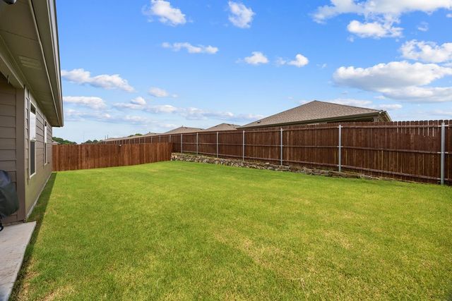 206 Nokota Drive, Leonard, TX 75452