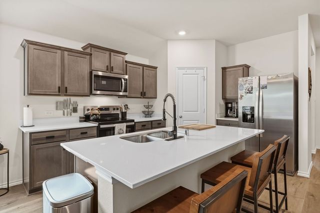206 Nokota Drive, Leonard, TX 75452