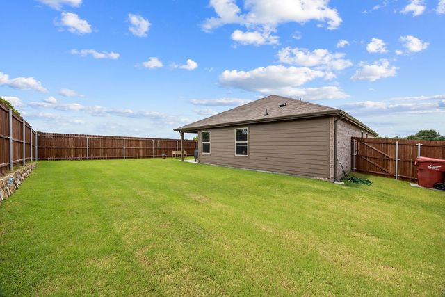 206 Nokota Drive, Leonard, TX 75452
