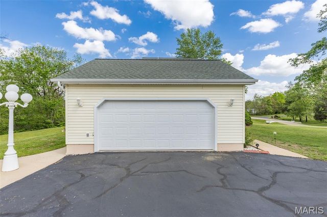 13 Janice Road, Farmington, MO 63640