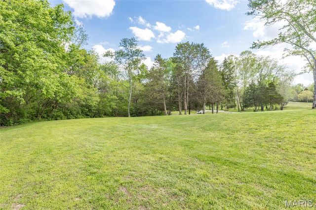 13 Janice Road, Farmington, MO 63640