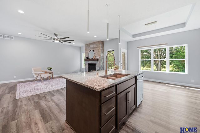 8121 Kallum Drive, Lincoln, NE 68516