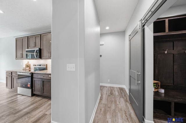 8121 Kallum Drive, Lincoln, NE 68516
