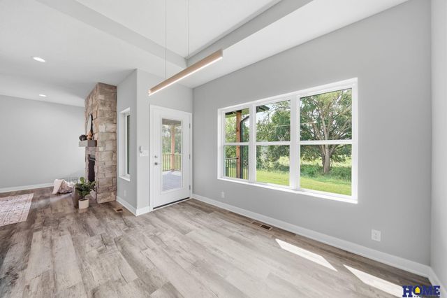 8121 Kallum Drive, Lincoln, NE 68516