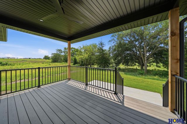 8121 Kallum Drive, Lincoln, NE 68516