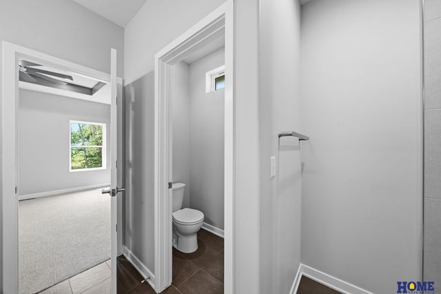 8121 Kallum Drive, Lincoln, NE 68516