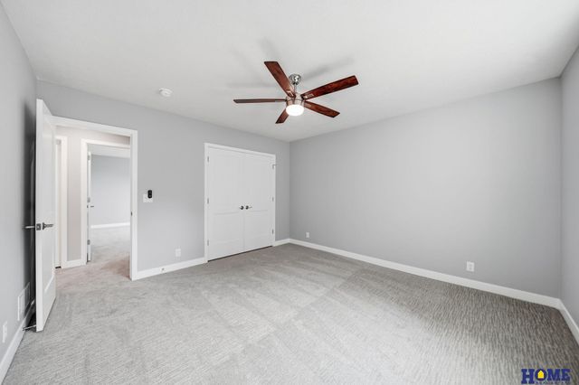 8121 Kallum Drive, Lincoln, NE 68516