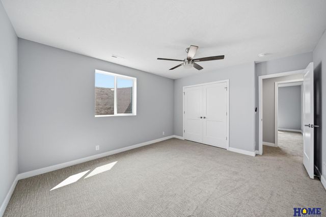 8121 Kallum Drive, Lincoln, NE 68516