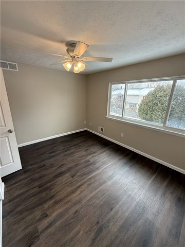 972 Eastbrooke Lane, Brighton, NY 14618