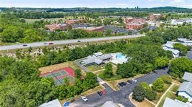 972 Eastbrooke Lane, Brighton, NY 14618