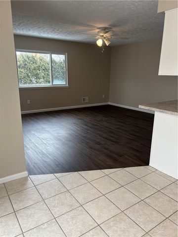 972 Eastbrooke Lane, Brighton, NY 14618