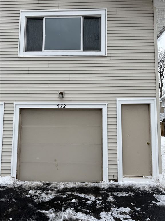 972 Eastbrooke Lane, Brighton, NY 14618