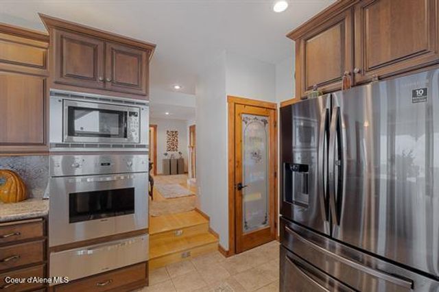 6011 E JOSEPH LN, Spokane, WA 99217