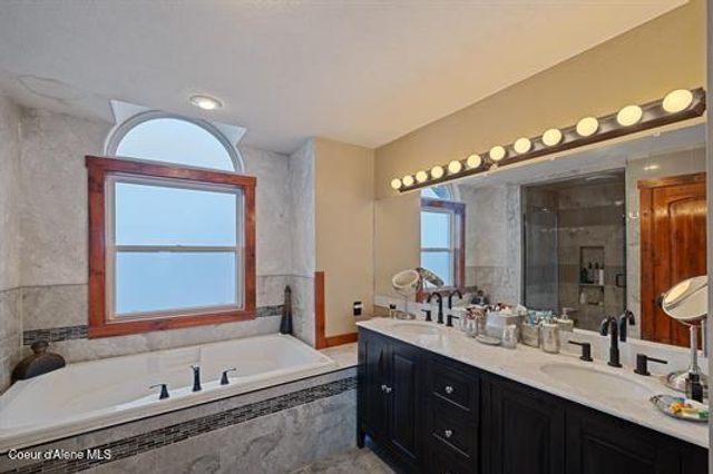 6011 E JOSEPH LN, Spokane, WA 99217