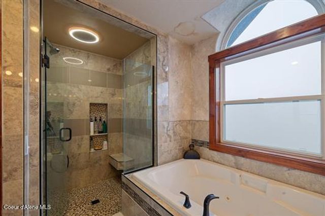 6011 E JOSEPH LN, Spokane, WA 99217