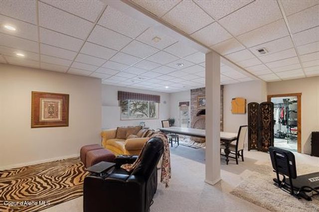 6011 E JOSEPH LN, Spokane, WA 99217