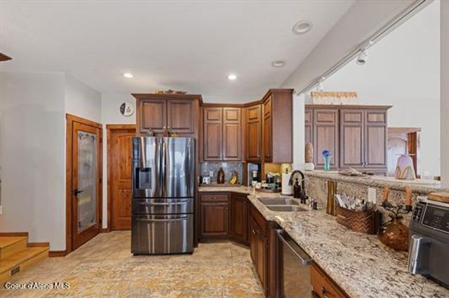 6011 E JOSEPH LN, Spokane, WA 99217