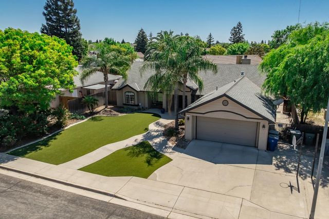1668 Bedford Avenue, Clovis, CA 93611
