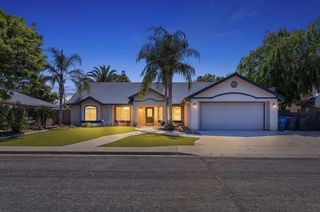 1668 Bedford Avenue, Clovis, CA 93611