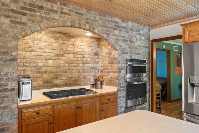 1344 W Gentry Court, La Porte, IN 46350
