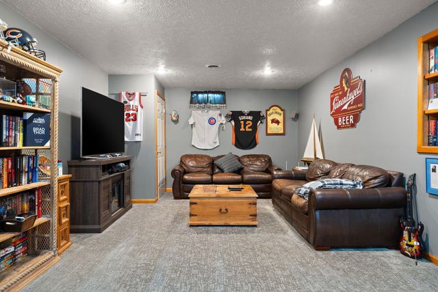 1344 W Gentry Court, La Porte, IN 46350
