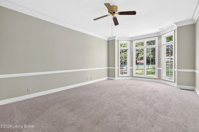 7505 Deer View Ct, Louisville, KY 40241