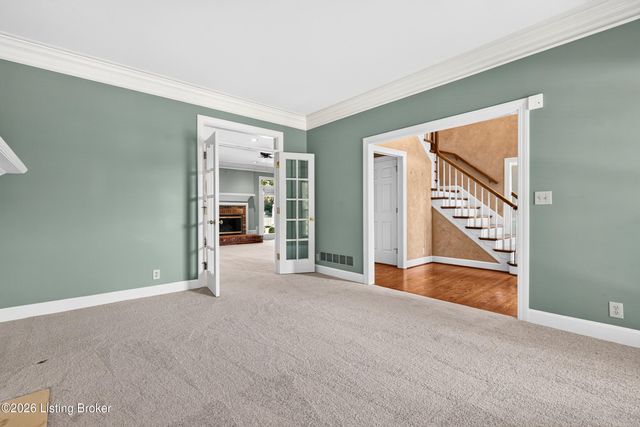 7505 Deer View Ct, Louisville, KY 40241