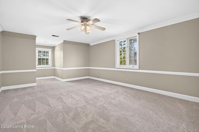 7505 Deer View Ct, Louisville, KY 40241