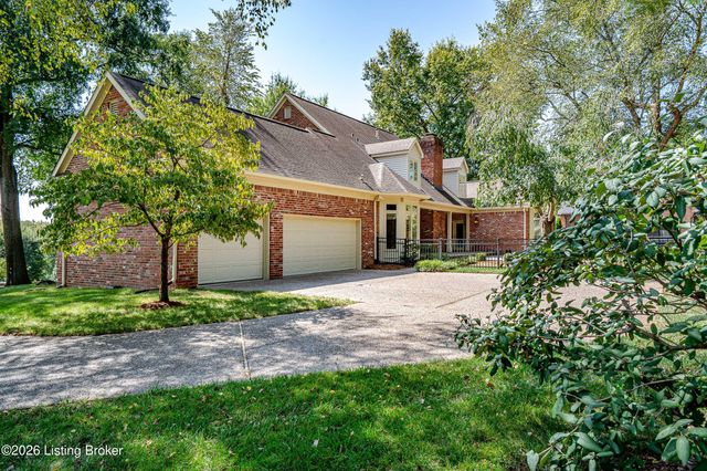 7505 Deer View Ct, Louisville, KY 40241