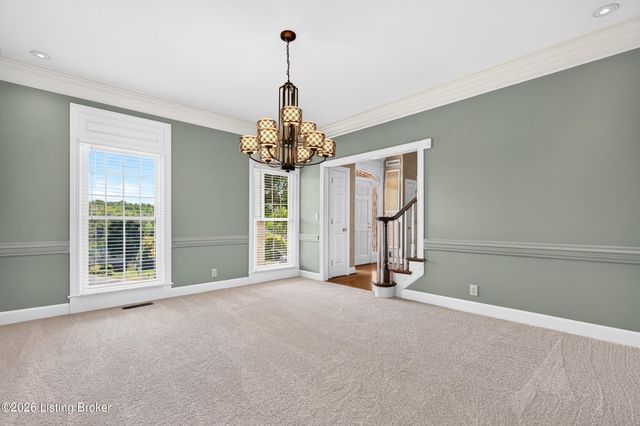 7505 Deer View Ct, Louisville, KY 40241
