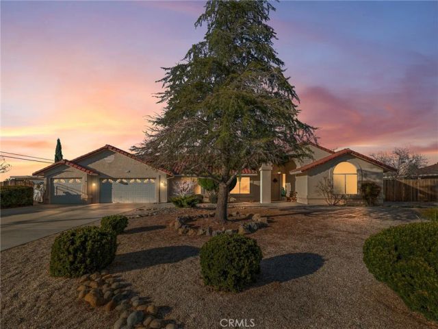 19544 Oneida, Apple Valley, CA 92307