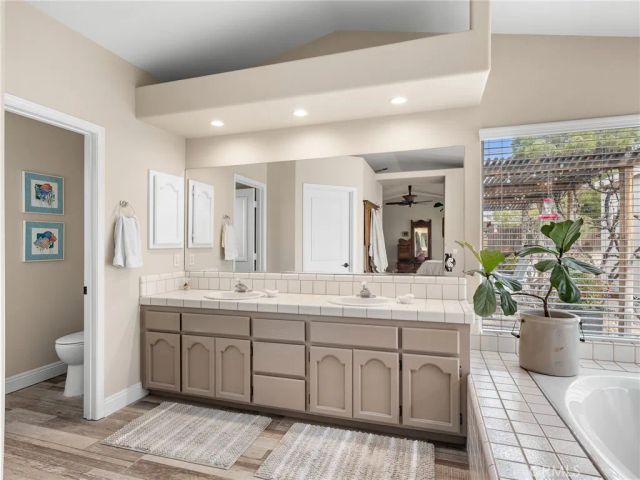 19544 Oneida, Apple Valley, CA 92307