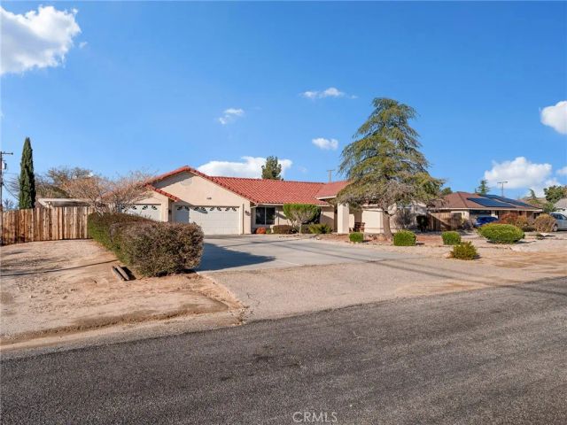 19544 Oneida, Apple Valley, CA 92307