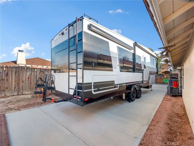 19544 Oneida, Apple Valley, CA 92307