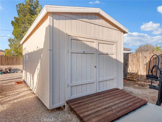 19544 Oneida, Apple Valley, CA 92307