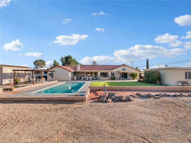 19544 Oneida, Apple Valley, CA 92307
