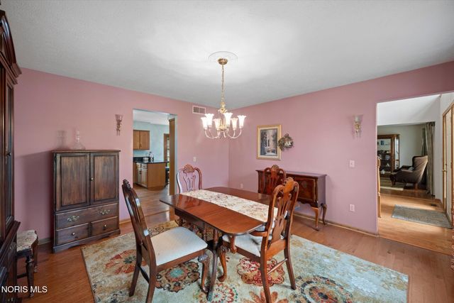 22119 W Bittersweet Lane, Curtice, OH 43412