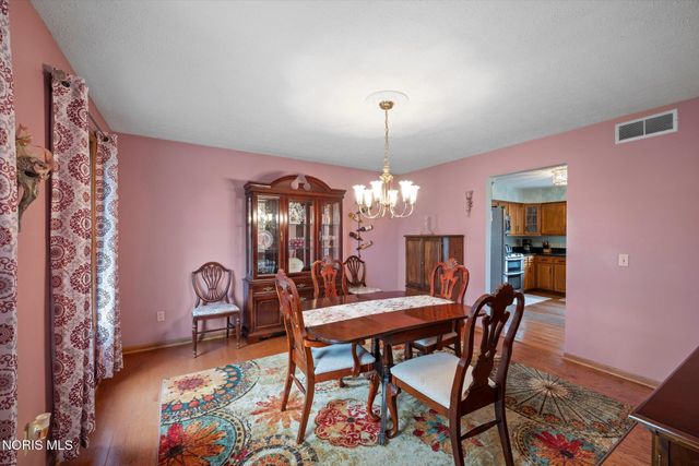 22119 W Bittersweet Lane, Curtice, OH 43412