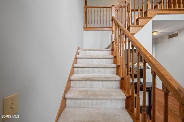 22119 W Bittersweet Lane, Curtice, OH 43412