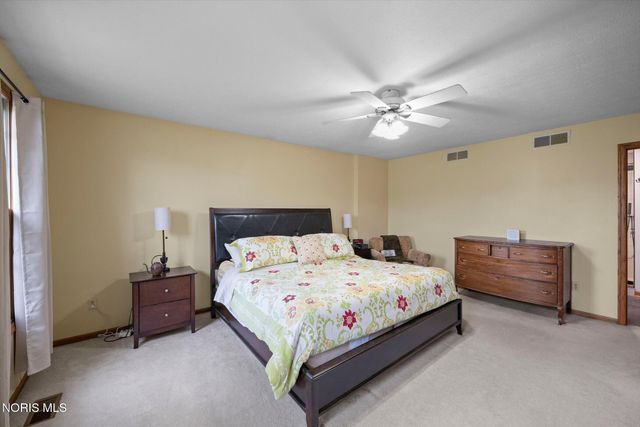 22119 W Bittersweet Lane, Curtice, OH 43412