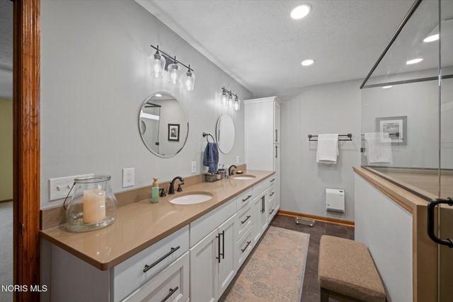 22119 W Bittersweet Lane, Curtice, OH 43412