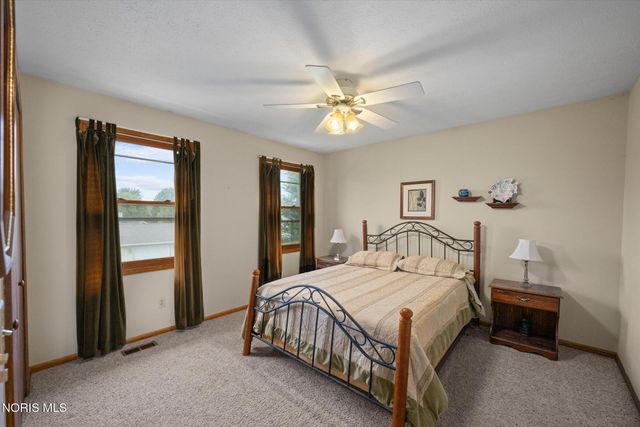 22119 W Bittersweet Lane, Curtice, OH 43412