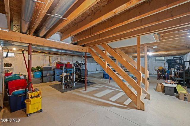 22119 W Bittersweet Lane, Curtice, OH 43412