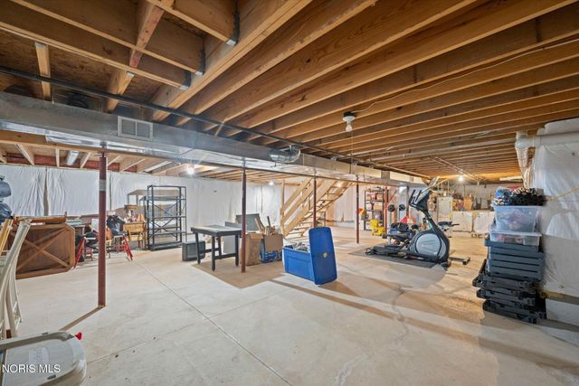 22119 W Bittersweet Lane, Curtice, OH 43412